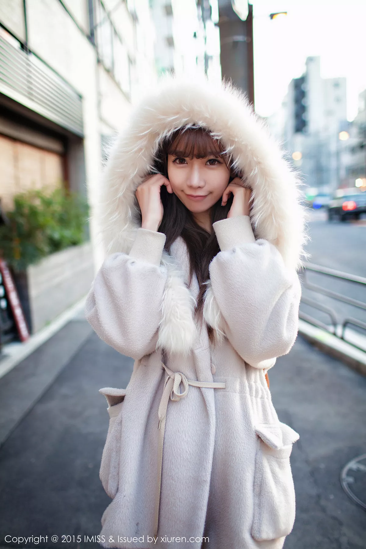 秀人集.com_[IMISS爱蜜社]Vol.010_90后绝美showgirl陈潇户外清爽迷人写真71P