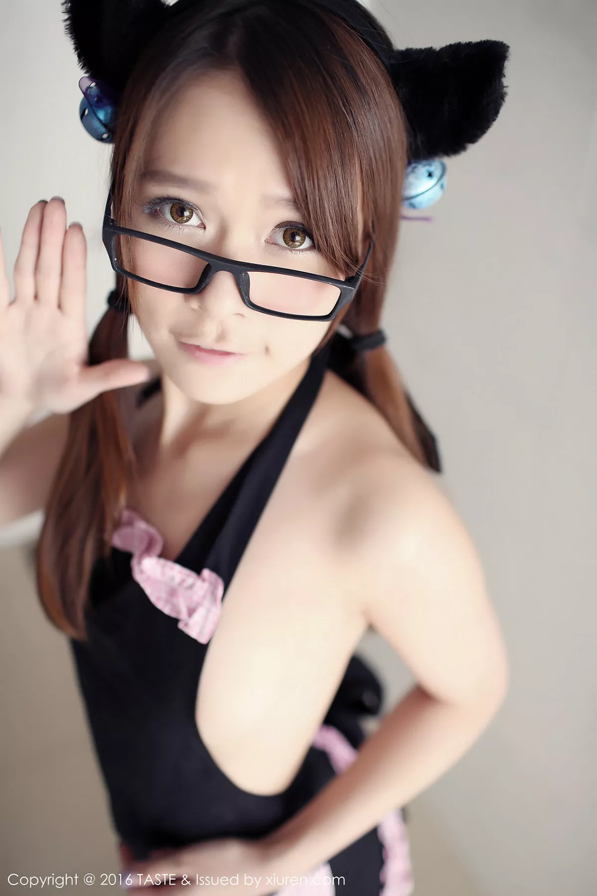 秀人集.com_[Taste顽味生活]Vol.005_嫩模Carol酱性感兔女郎黑色女仆装居家写真61P