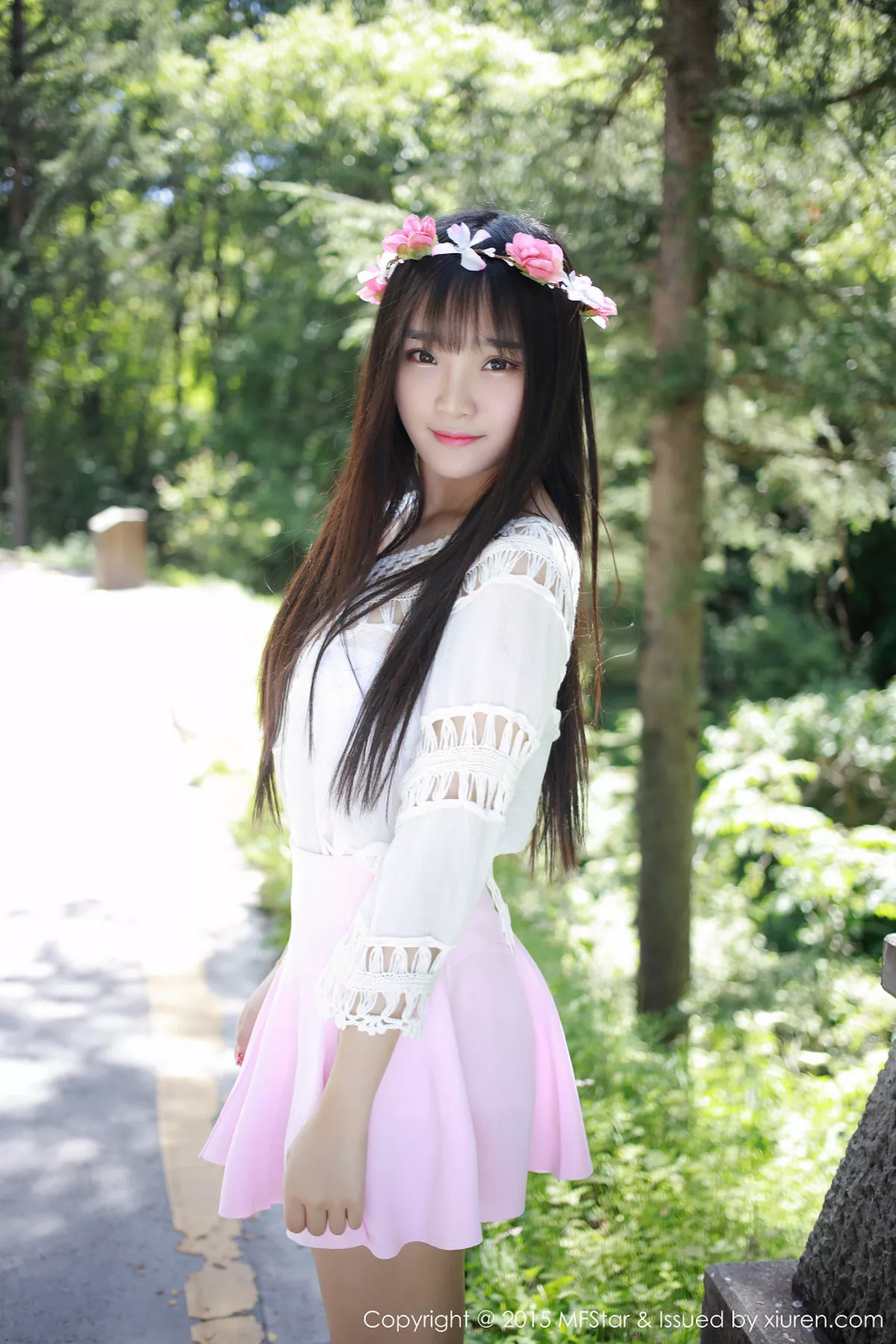 秀人集.com_[MFStar模范学院]Vol.015_嫩模夏瑶baby九寨沟旅拍浴缸里丰满身材撩人诱惑50P