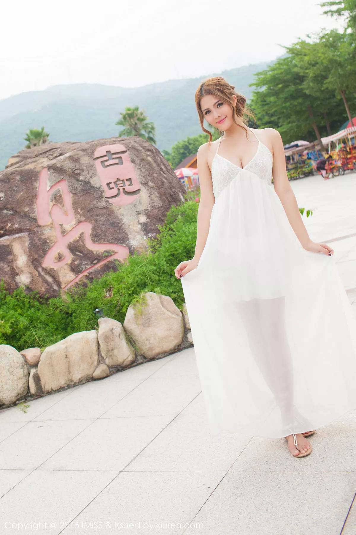 秀人集.com_[IMISS爱蜜社]Vol.008_嫩模妍妍Yanyan系列连身裙低胸内衣豪乳诱惑写真76P