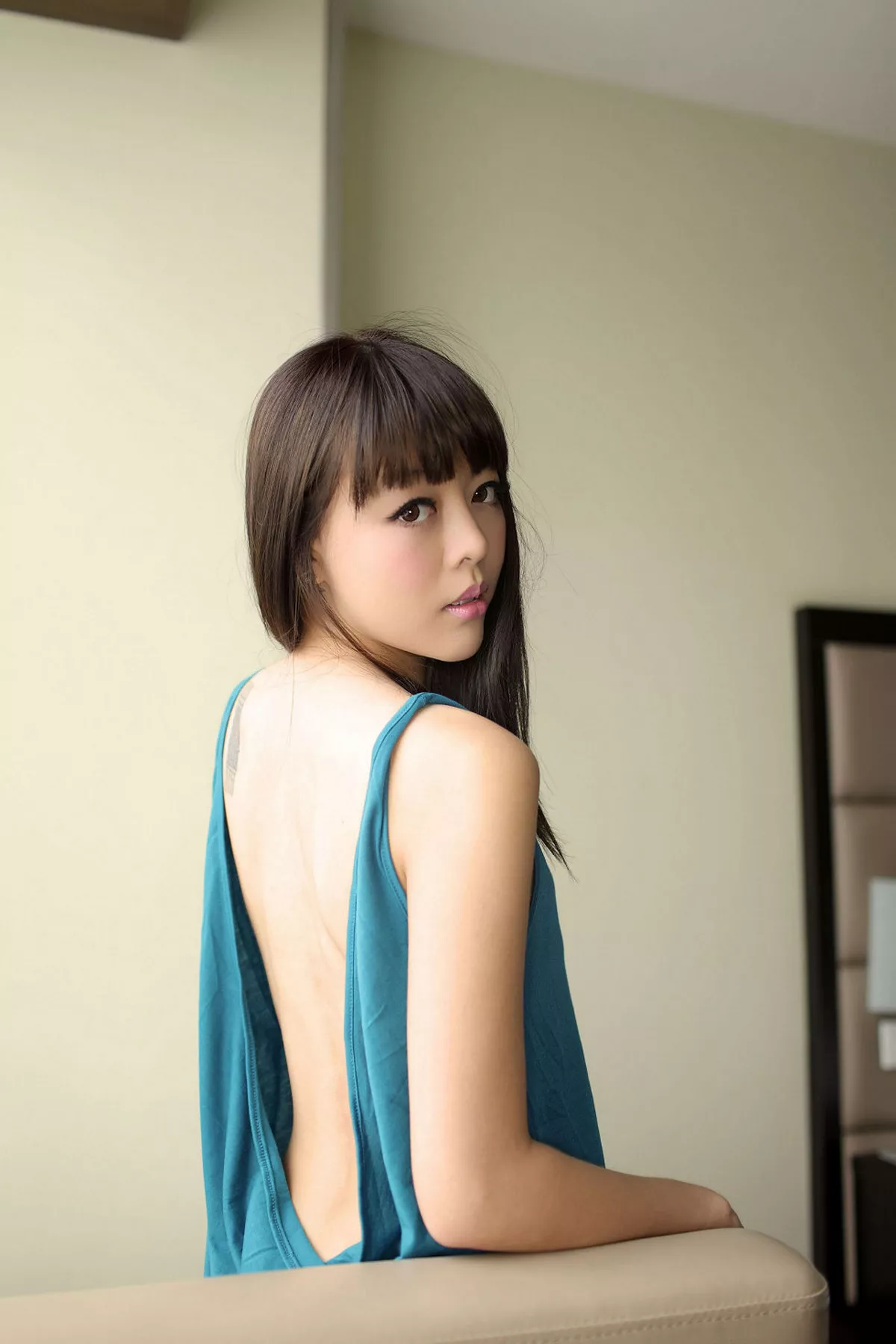 秀人集.com_[XiuRen秀人网]No.001_模特Viki性感内衣系列完美身材写真86P