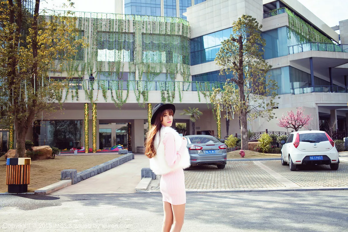 秀人集.com_[IMISS爱蜜社]Vol.011_气质嫩模Sandy陈天扬宾馆里换装越来越性感写真51P