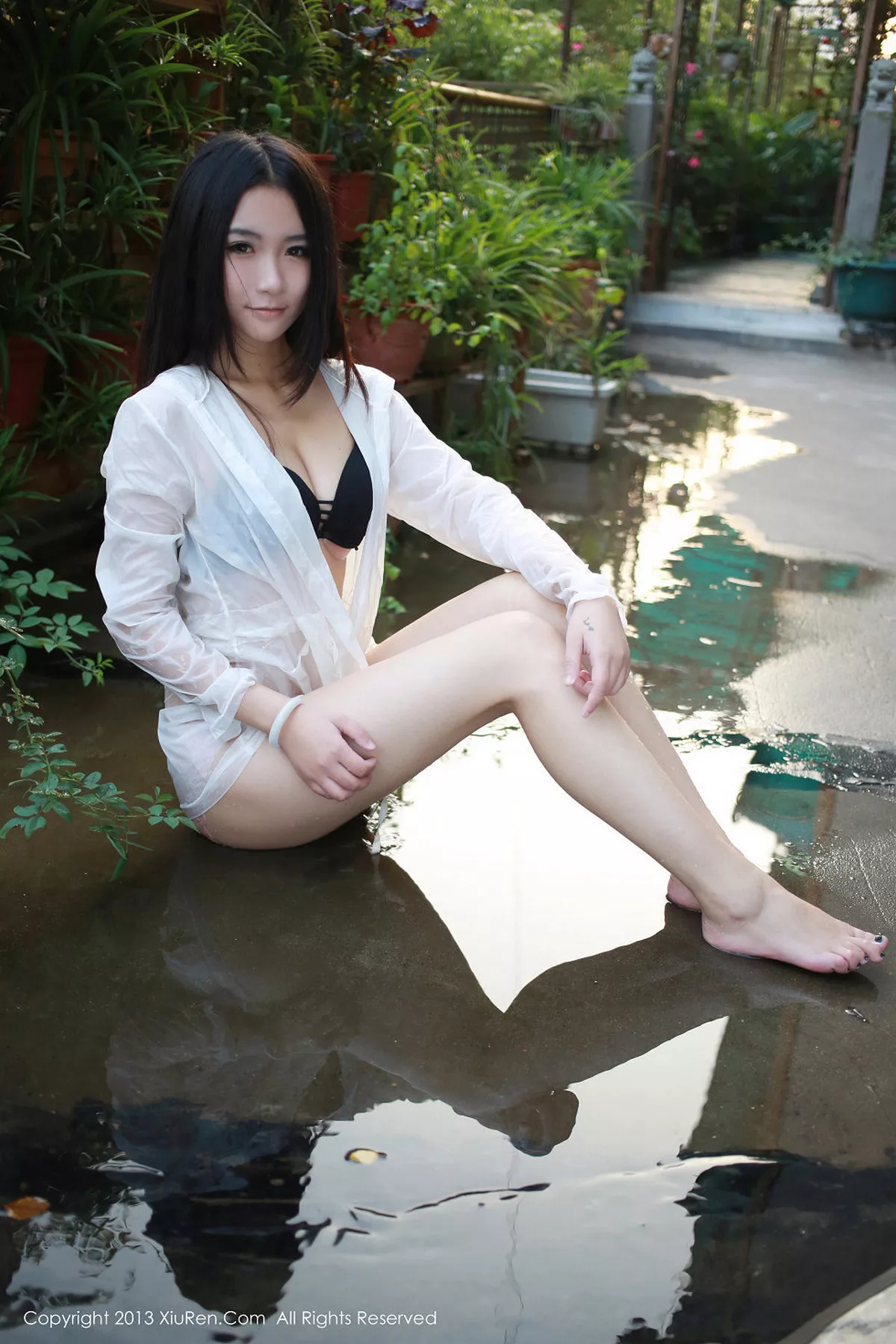 秀人集.com_[XiuRen秀人网]No.017_美媛女神MOON嘉依居家私房超级豪乳诱惑写真80P