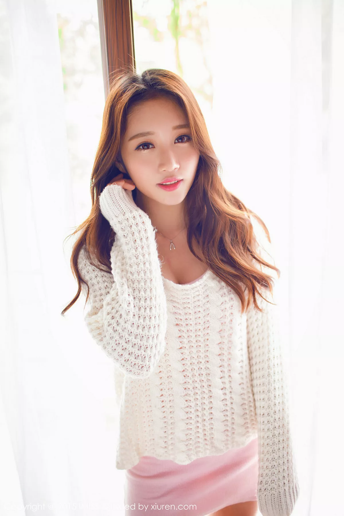 秀人集.com_[IMISS爱蜜社]Vol.015_嫩模小丽莎萌萌哒粉红内衣迷人美胸娇艳性感写真50P