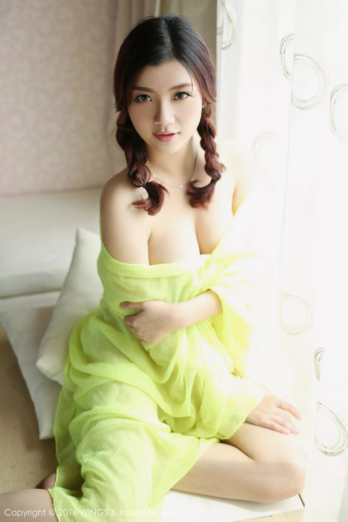 秀人集.com_[WingS影私荟]Vol.003_嫩模夏晓Maggy游乐场里白色内衣真空秀豪乳写真60P