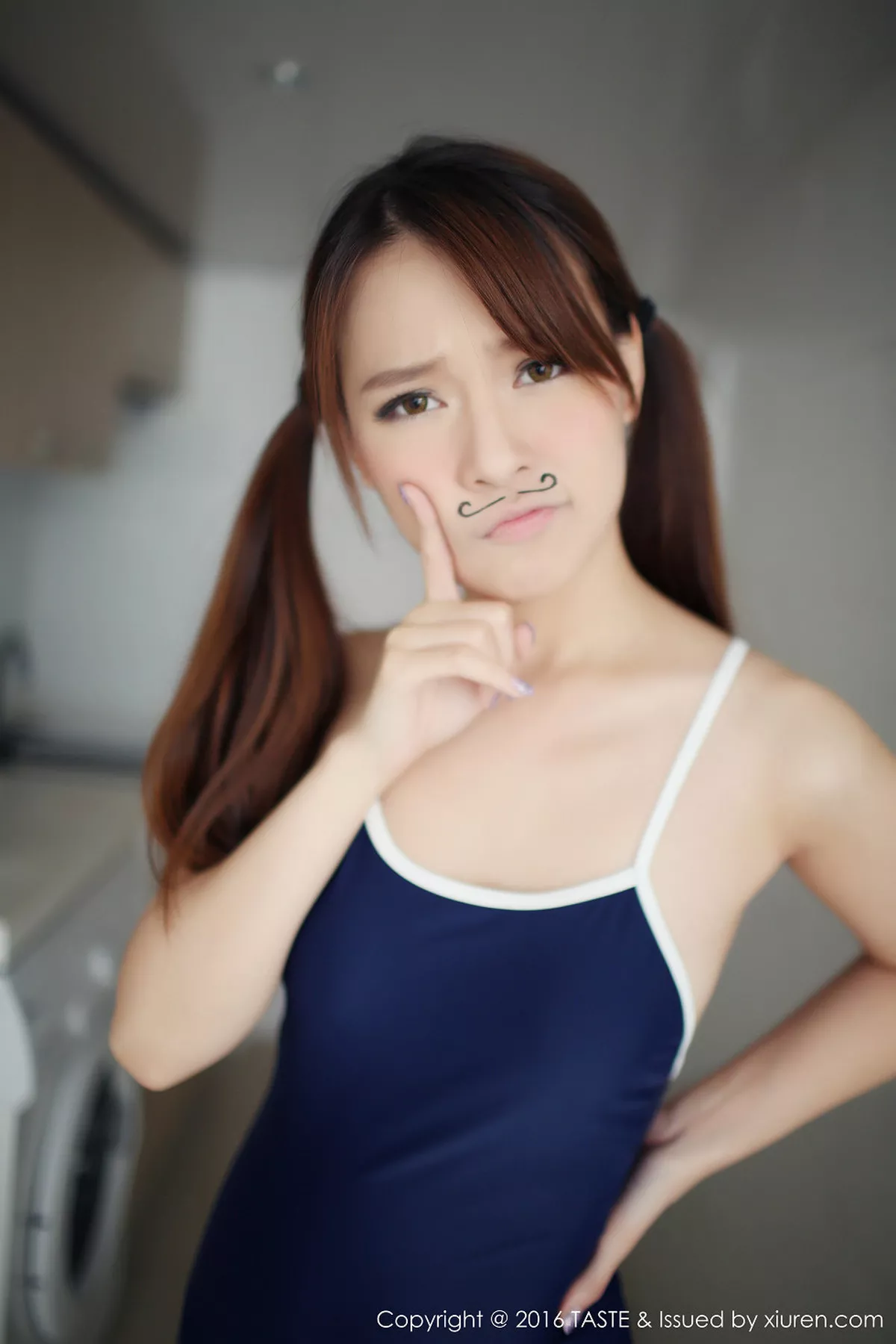 秀人集.com_[Taste顽味生活]Vol.005_嫩模Carol酱性感兔女郎黑色女仆装居家写真61P