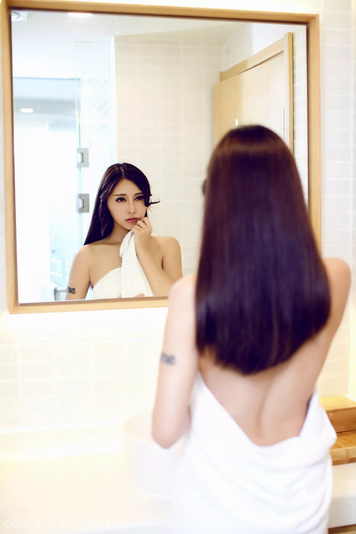 秀人集.com_[IMISS爱蜜社]Vol.009_嫩模乐乐Mango高颜值居家私房秀白嫩肌肤性感写真55P