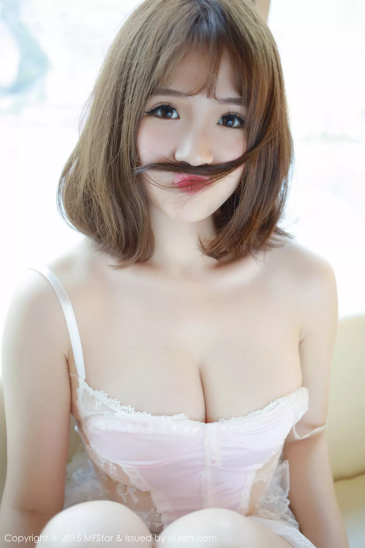 秀人集.com_[MFStar模范学院]Vol.013_嫩模徐cake居家私房白嫩豪乳丰满诱惑写真50P