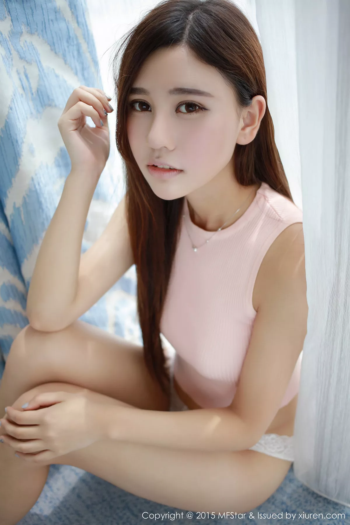 秀人集.com_[MFStar模范学院]Vol.018_Milk楚楚高腰上衣半露豪乳白色蕾丝内裤诱惑写真42P