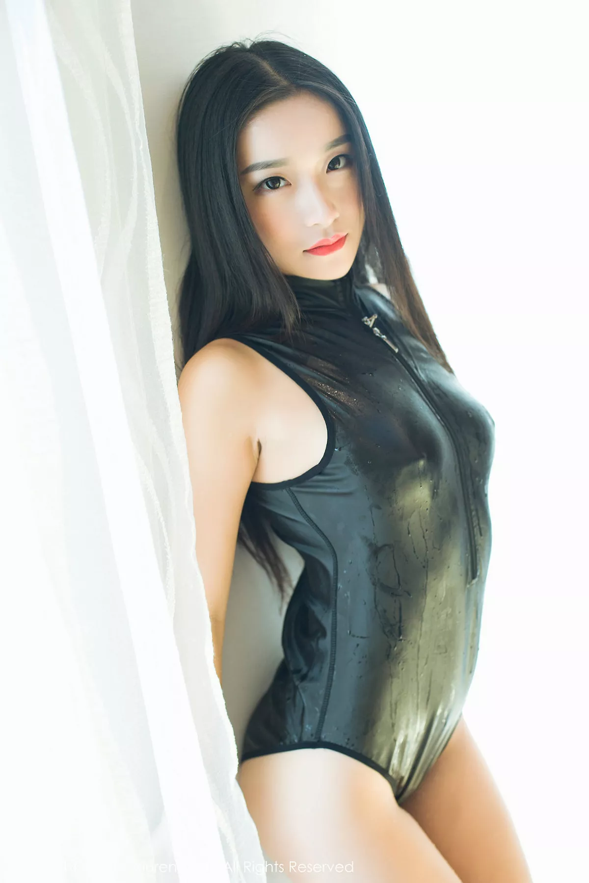 秀人集.com_[XiuRen秀人网]No.688_新晋嫩模绮梦Cherish居家黑色漆皮比基尼湿身诱惑写真56P