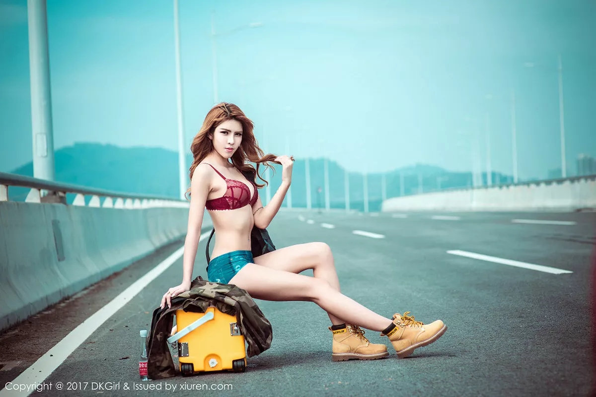 秀人集.com_[DKGirl御女郎]Vol.018_完美美女蔡乐儿性感内衣秀完美身材修长丝足时尚写真57P