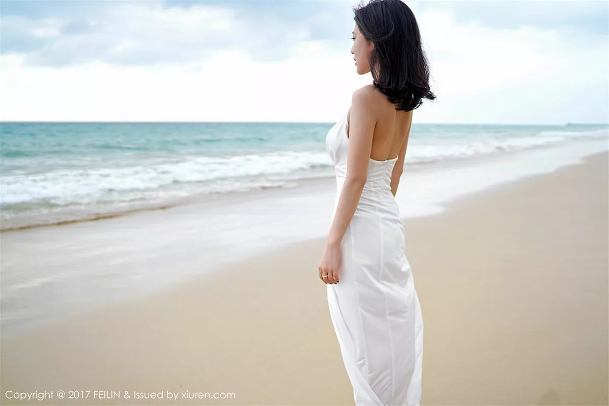 秀人集.com_[FeiLin嗲囡囡]Vol.092_清纯女神施忆佳KITTY红色比基尼秀骨感身材清新迷人写真54P