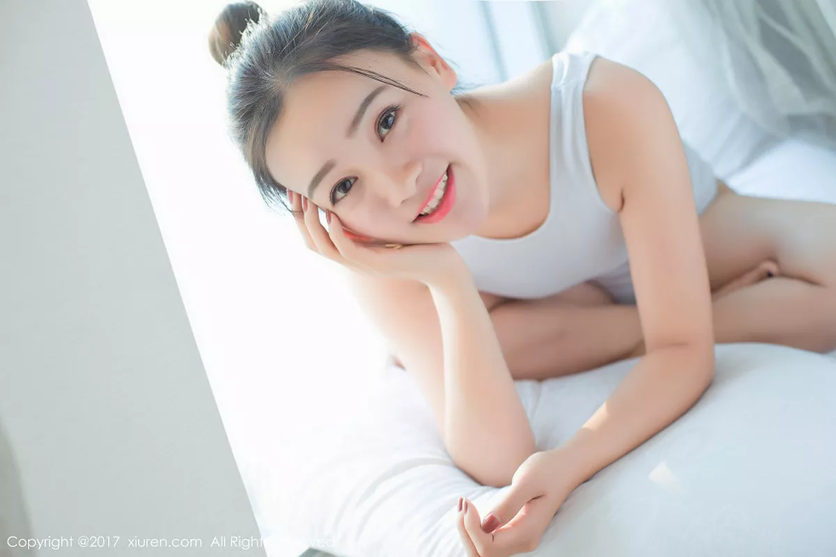 秀人集.com_[XiuRen秀人网]No.684_嫩模芈琳娜居家蓝色低胸体操服秀美胸白色死库水性感写真62P