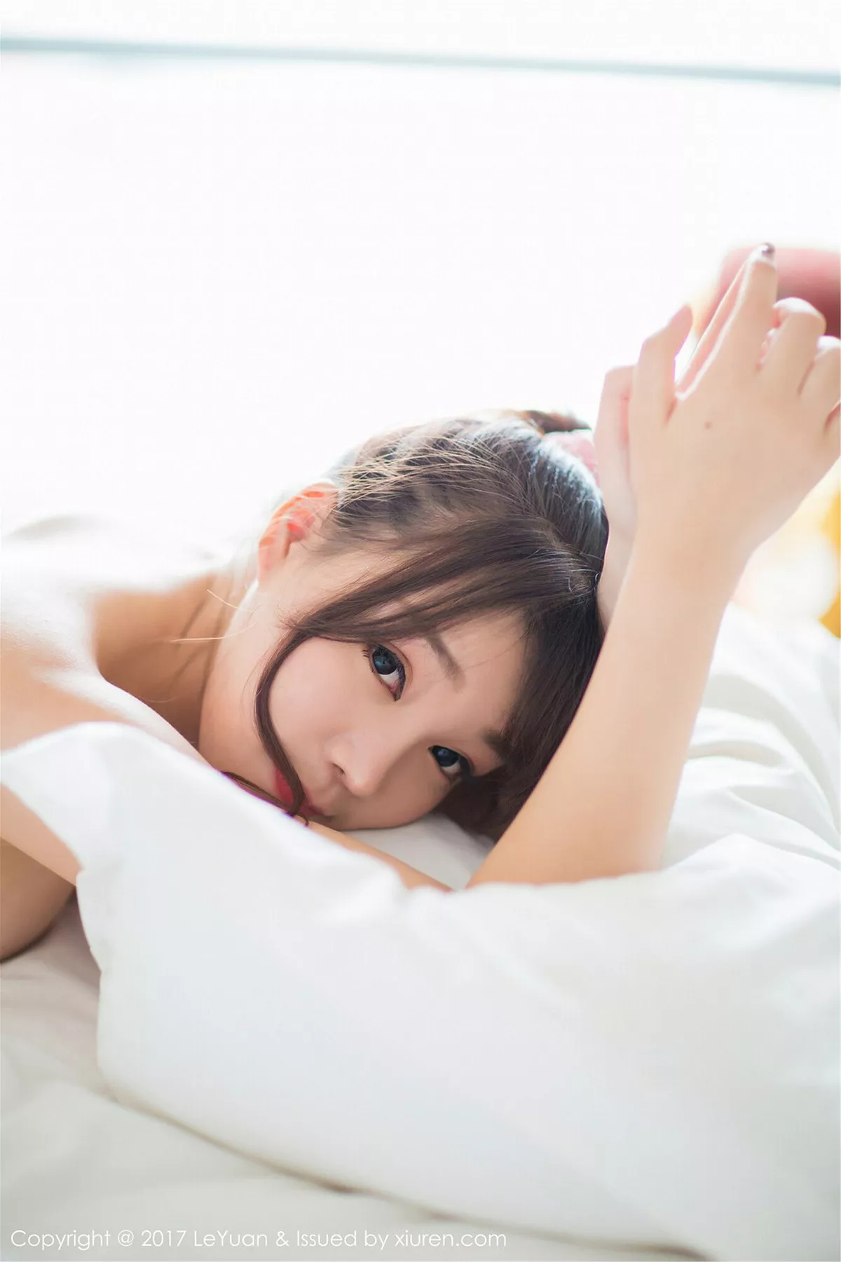 秀人集.com_[LeYuan星乐园]Vol.038_女神芝芝Booty脱皮衣全裸上身无内肉丝裤袜撩人诱惑写真68P