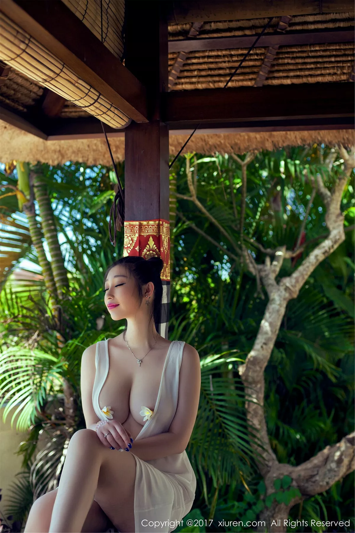 秀人集.com_[XiuRen秀人网]No.750_嫩模妲己_Toxic巴厘岛旅拍深V开胸长裙露豪乳火辣诱惑写真57P