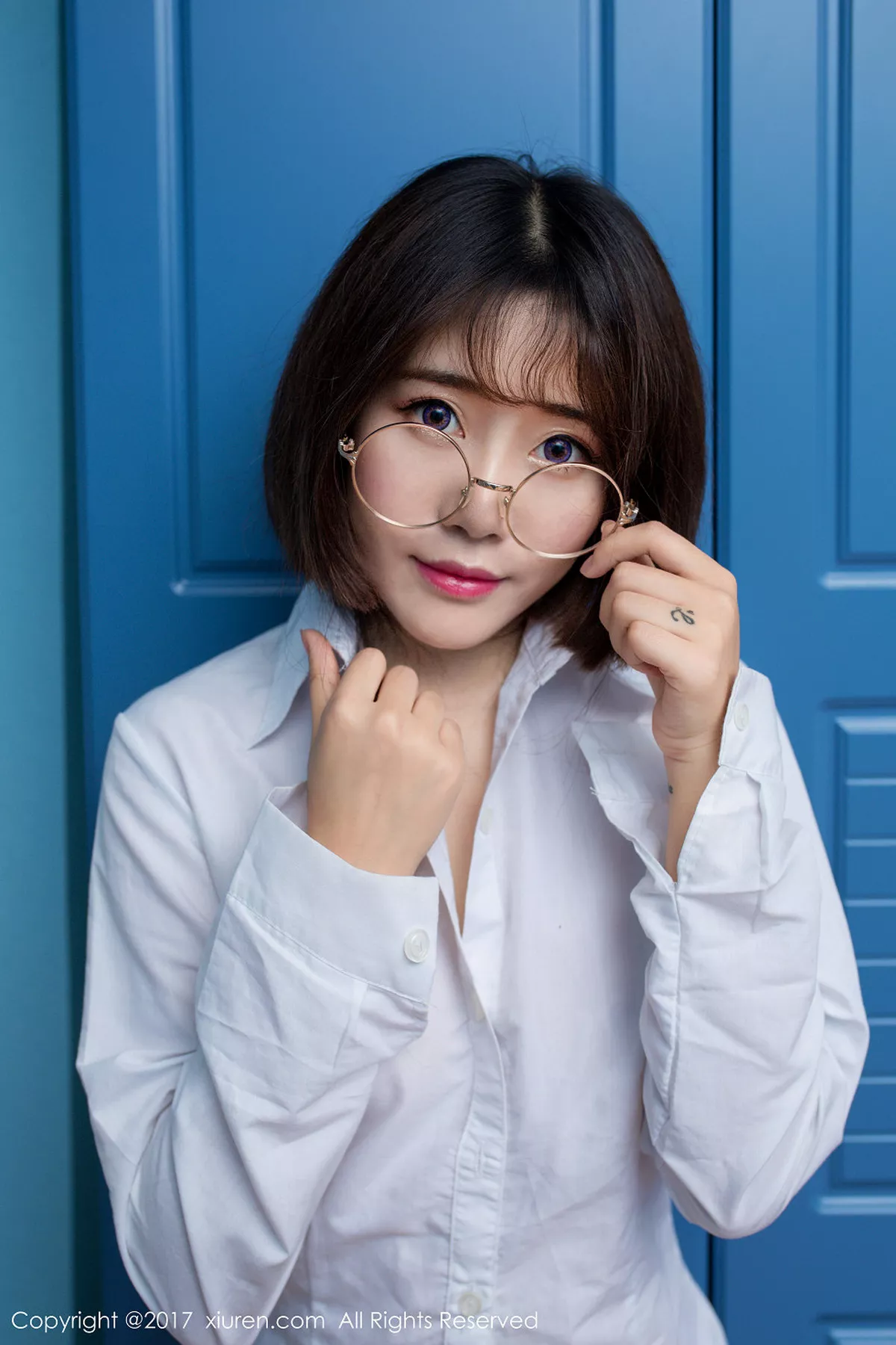 秀人集.com_[XiuRen秀人网]No.678_嫩模兜豆靓Youlina美女秘书白衬衣真空秀白嫩豪乳诱惑写真55P