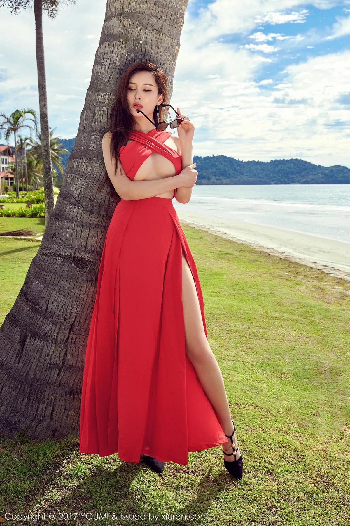 秀人集.com_[YouMi尤蜜荟]Vol.034_嫩模土肥圆矮挫穷沙巴旅拍泳池比基尼湿身豪乳诱惑写真60P