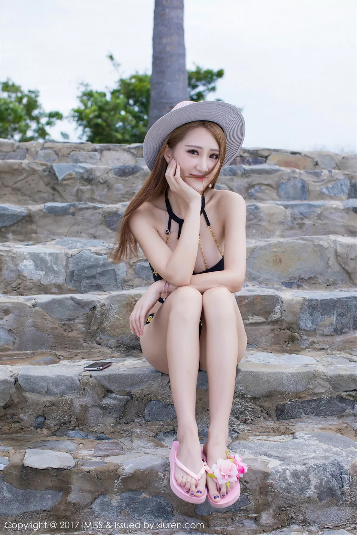 秀人集.com_[IMISS爱蜜社]Vol.167_气质美女妤薇Vivian沙巴旅拍性感芭比娃娃秀傲人豪乳诱惑写真41P