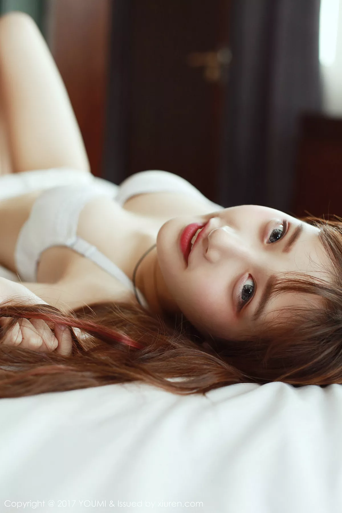 秀人集.com_[YouMi尤蜜荟]Vol.046_新人嫩模little贝壳居家白色蕾丝内衣秀白嫩肌肤性感写真50P