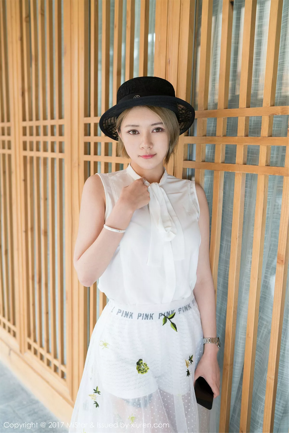 秀人集.com_[MiStar魅妍社]Vol.170_性感女神凯竹BuiBui丽江旅拍露背毛衣侧露豪乳撩人诱惑写真45P