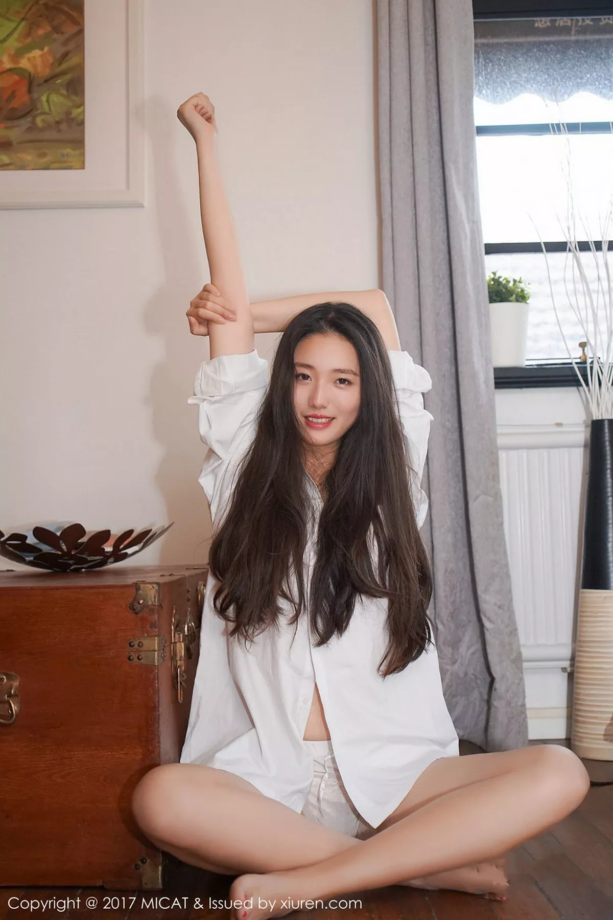 秀人集.com_[MICAT猫萌榜]Vol.004_嫩模画画sugar居家纯白衬衣白色蕾丝内裤秀白嫩肌肤写真50P