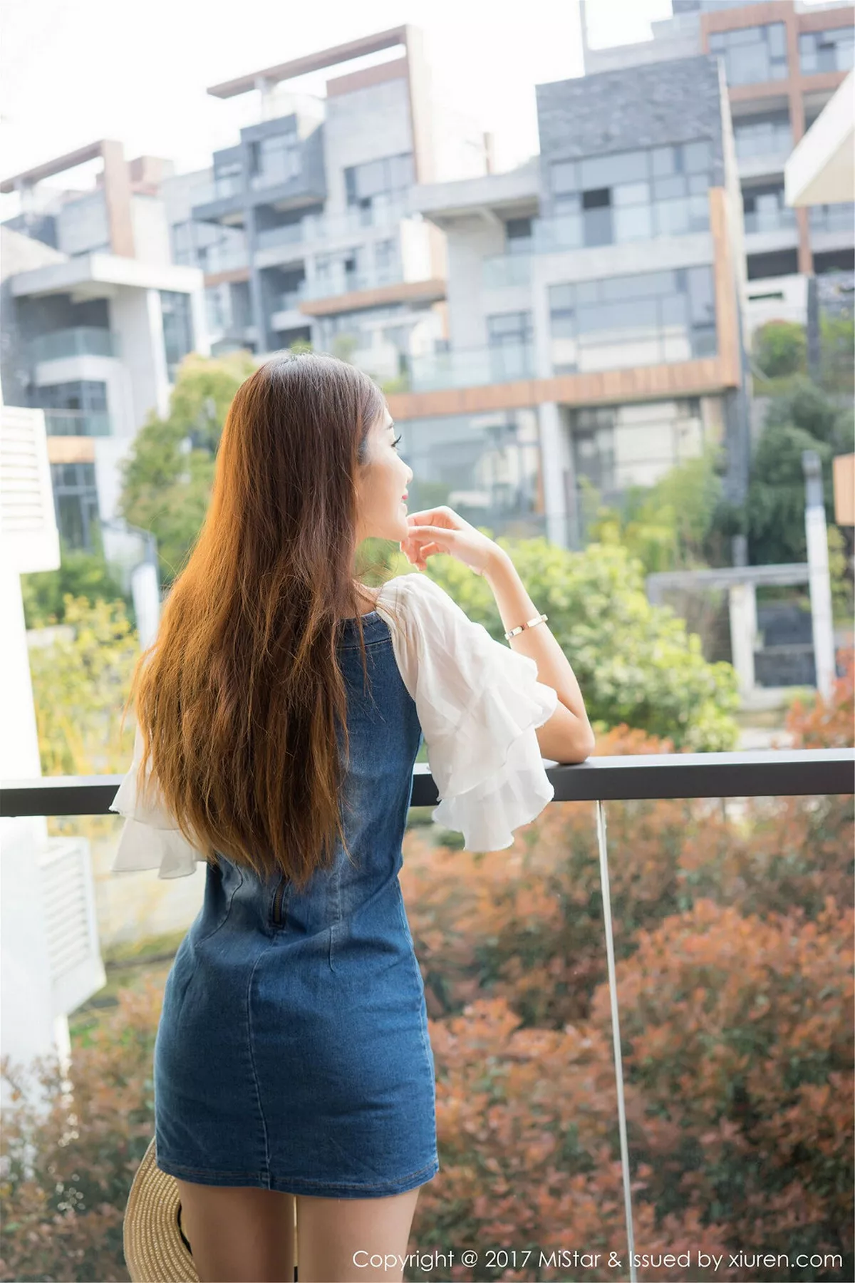 秀人集.com_[MiStar魅妍社]Vol.169_嫩模小蕾蕾景区旅拍多套服饰高颜值清新迷人写真65P