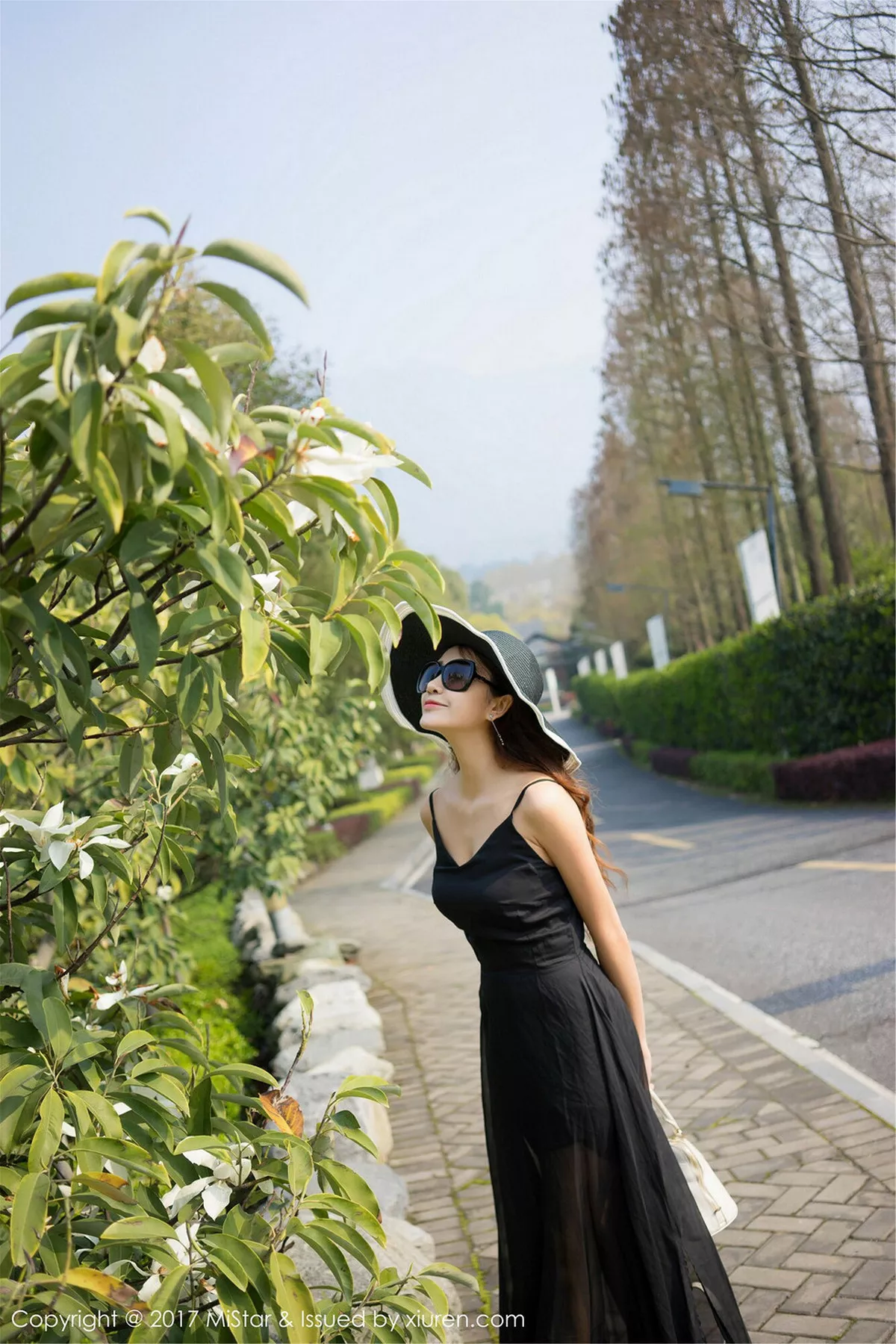 秀人集.com_[MiStar魅妍社]Vol.169_嫩模小蕾蕾景区旅拍多套服饰高颜值清新迷人写真65P