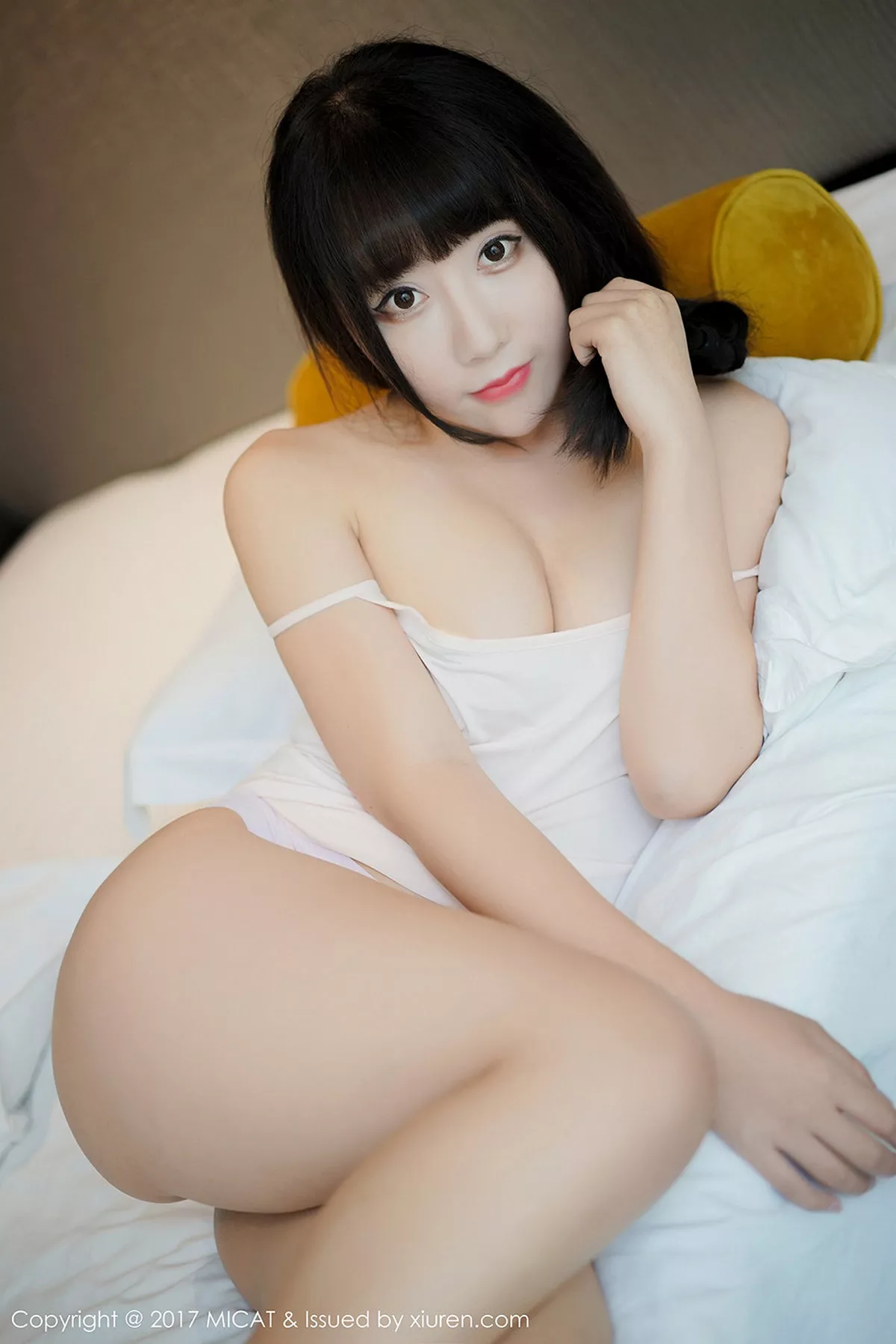 秀人集.com_[MICAT猫萌榜]Vol.027_嫩模夏笑笑Summer粉色高叉连体内衣秀完美身材性感写真47P