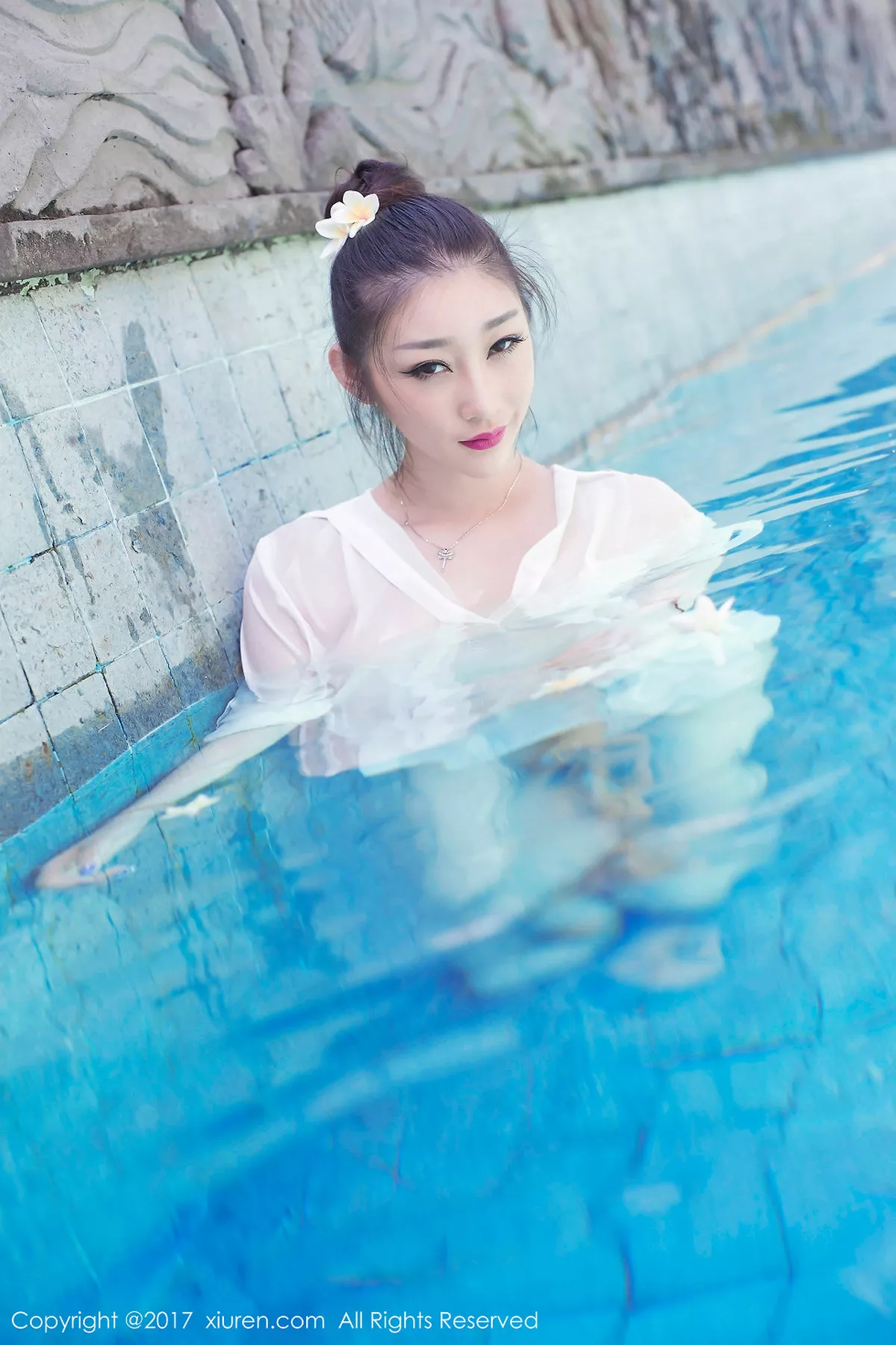 秀人集.com_[XiuRen秀人网]No.781_嫩模妲己_Toxic室外浴缸里全裸泡泡浴大尺度爆乳诱惑写真56P