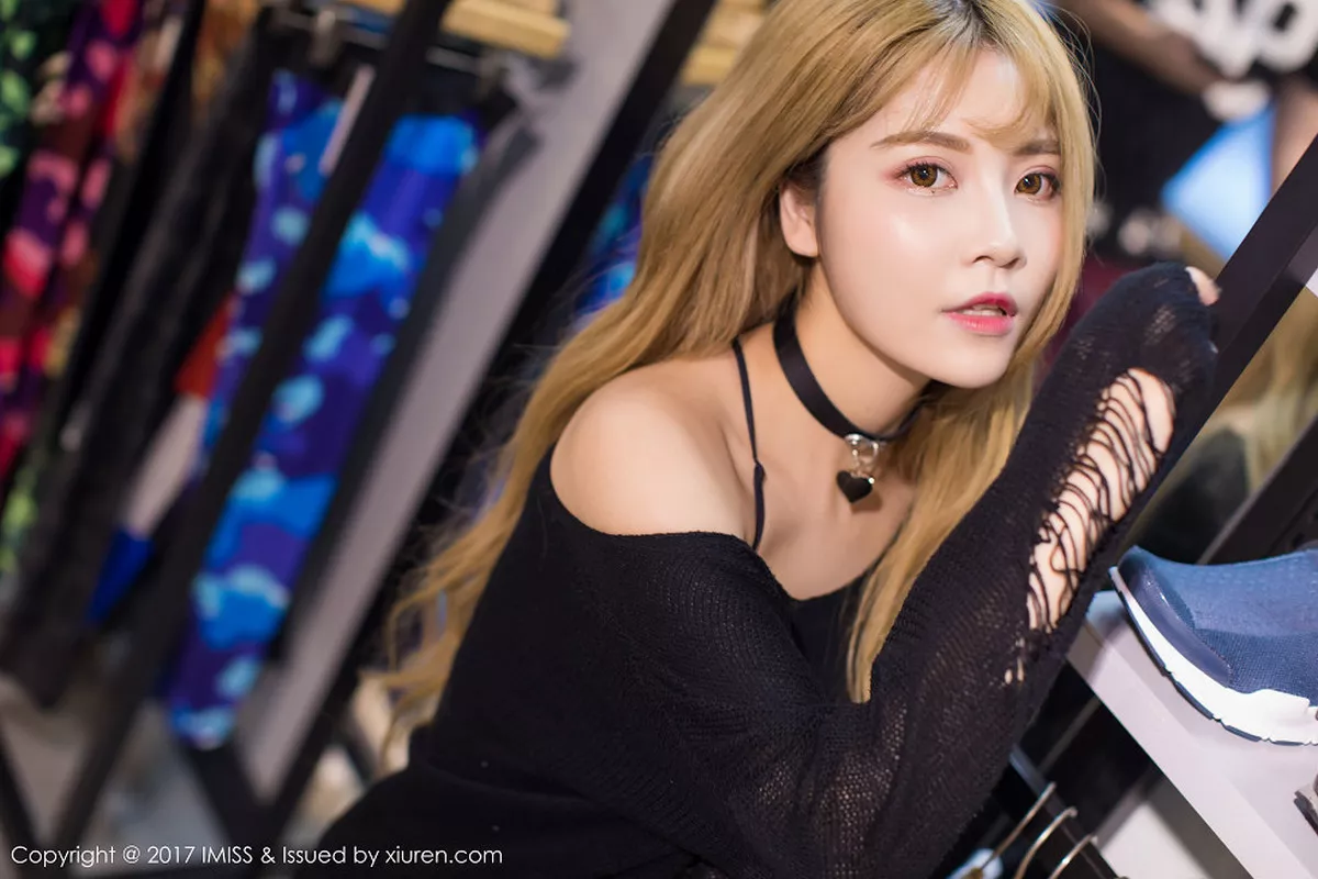 秀人集.com_[IMISS爱蜜社]Vol.172_新人嫩模夏正正户外运动装清爽迷人如瓷娃娃般美丽写真36P