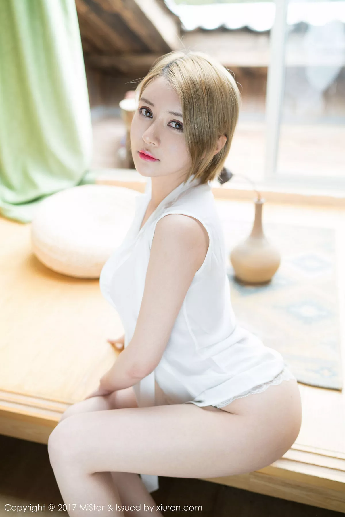 秀人集.com_[MiStar魅妍社]Vol.174_性感女神凯竹BuiBui丽江旅拍白色蕾丝内裤撩人诱惑写真40P