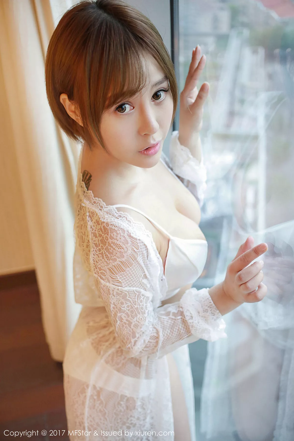 秀人集.com_[MFStar模范学院]Vol.099_女神Evelyn艾莉蕾丝半透内衣秀完美曲线性感内衣写真41P