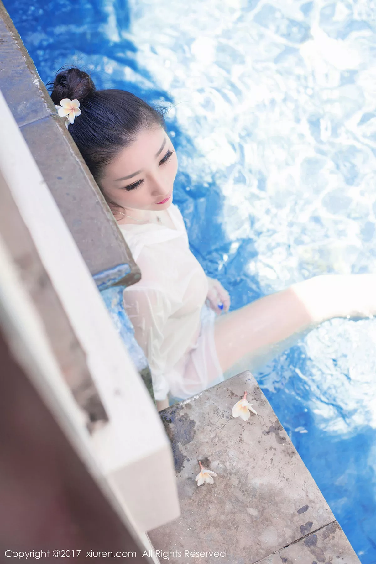 秀人集.com_[XiuRen秀人网]No.781_嫩模妲己_Toxic室外浴缸里全裸泡泡浴大尺度爆乳诱惑写真56P