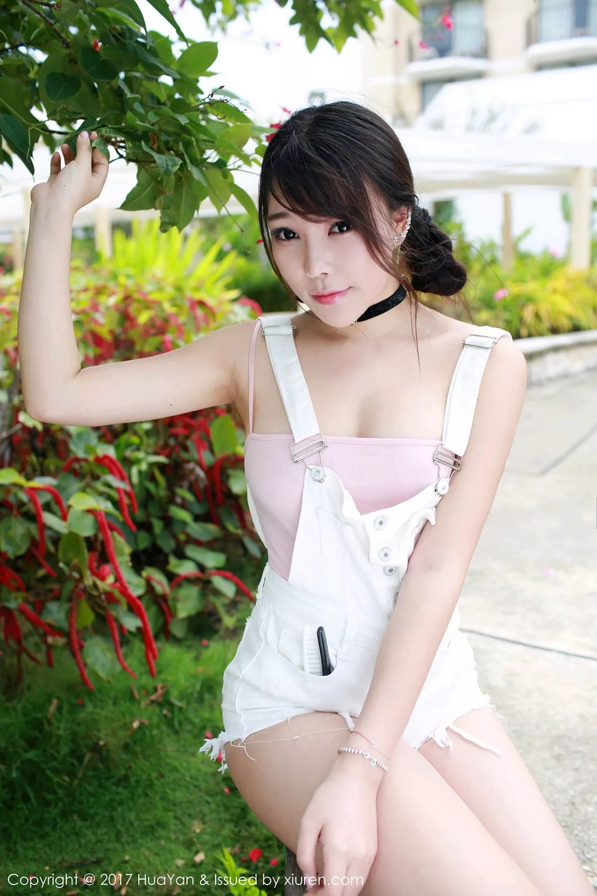 秀人集.com_[HuaYan花の颜]Vol.046_嫩模芝芝Booty塞班岛旅拍高叉粉红连体衣豪乳诱惑写真52P