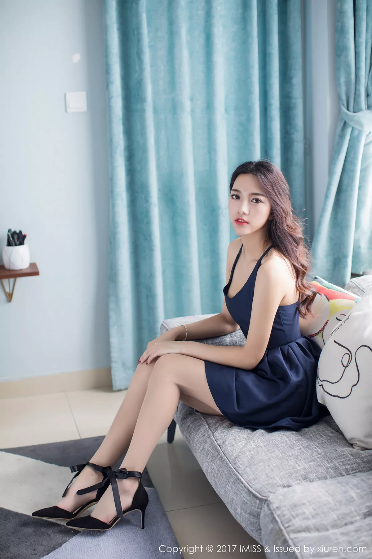 秀人集.com_[IMISS爱蜜社]Vol.174_新人嫩模嫣儿居家白色连身裙秀苗条身材婀娜多姿性感写真65P