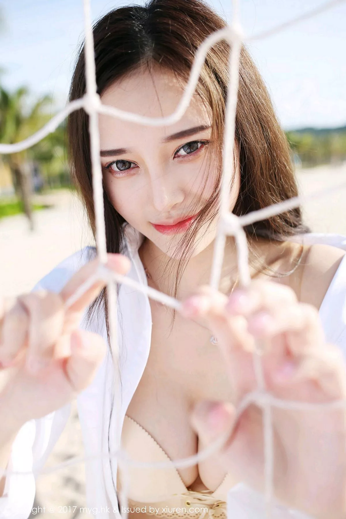 秀人集.com_[MyGirl美媛馆]Vol.259_女神唐琪儿il心愿旅拍海边真空白衬衫秀豪乳诱惑写真60P