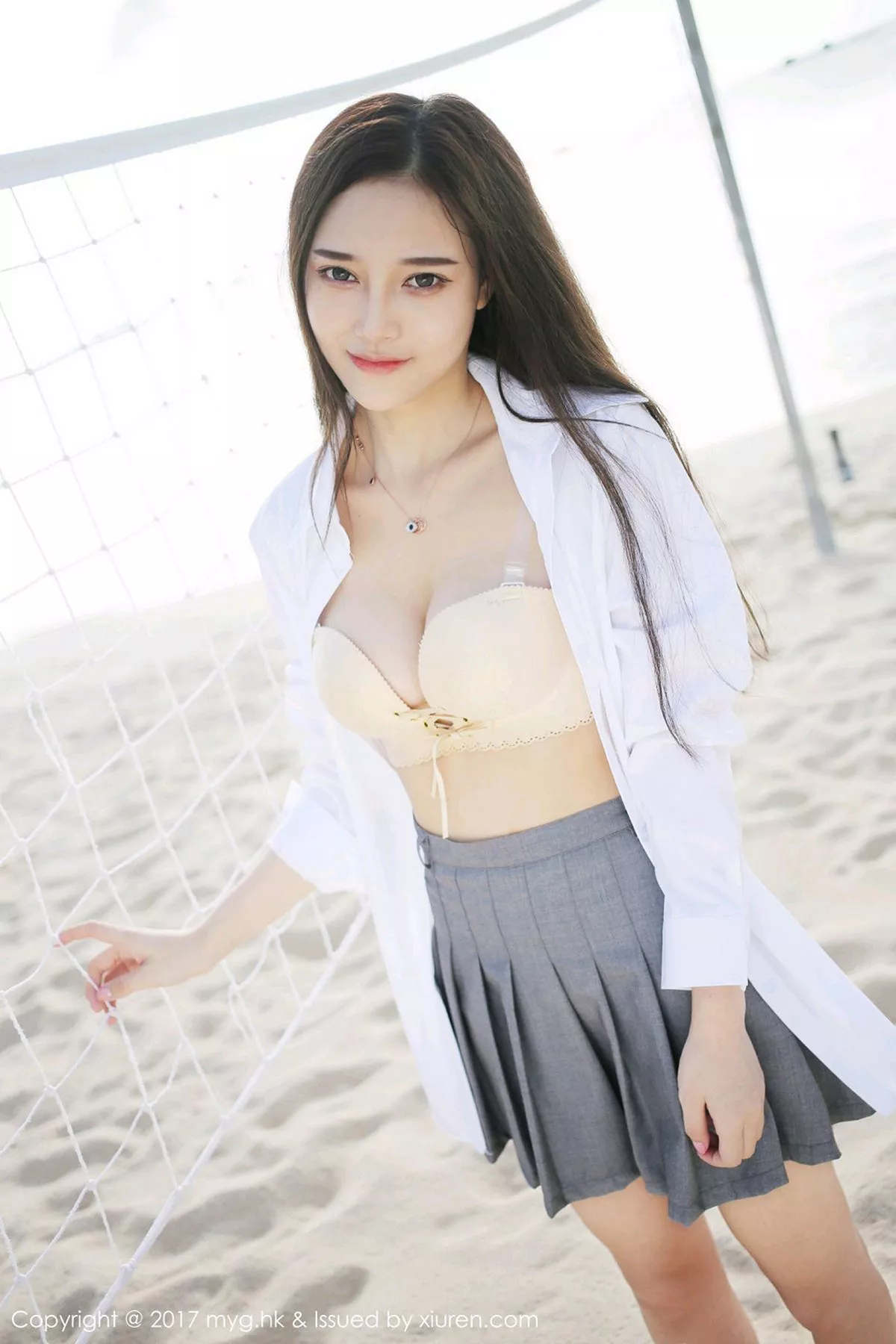 秀人集.com_[MyGirl美媛馆]Vol.259_女神唐琪儿il心愿旅拍海边真空白衬衫秀豪乳诱惑写真60P