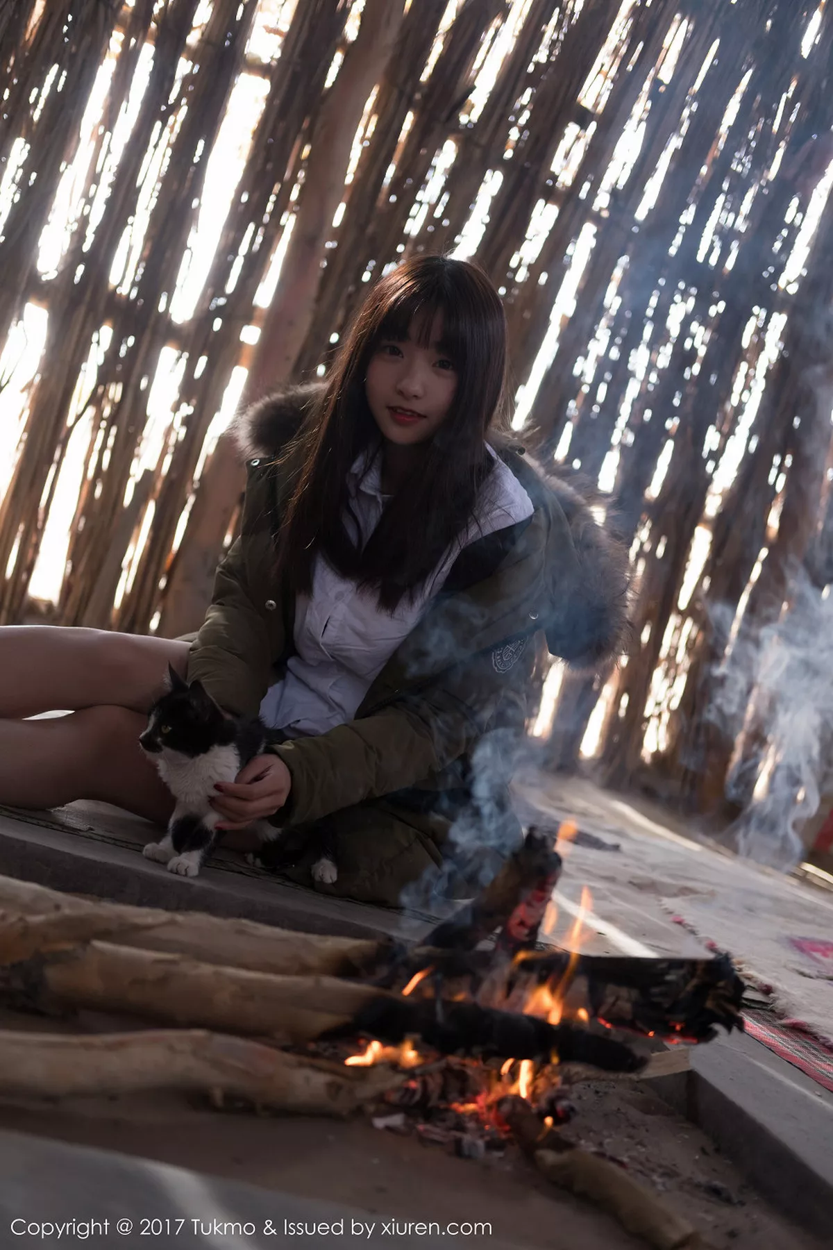 秀人集.com_[Tukmo兔几盟]Vol.103_嫩模球球沙漠之旅军大衣下的白衬衣黑色内衣完美身材写真42P