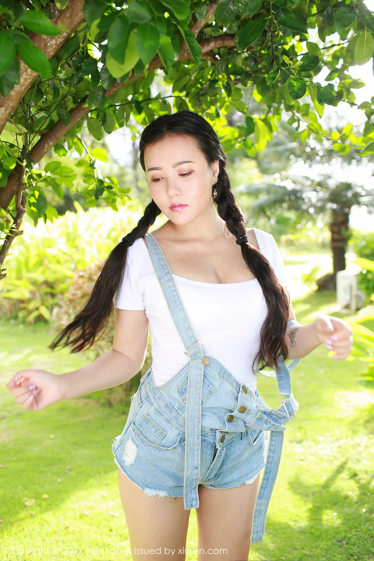 秀人集.com_[HuaYan花の颜]Vol.048_嫩模夏小秋秋秋居家粉红内衣半脱秀白嫩美乳诱惑写真36P