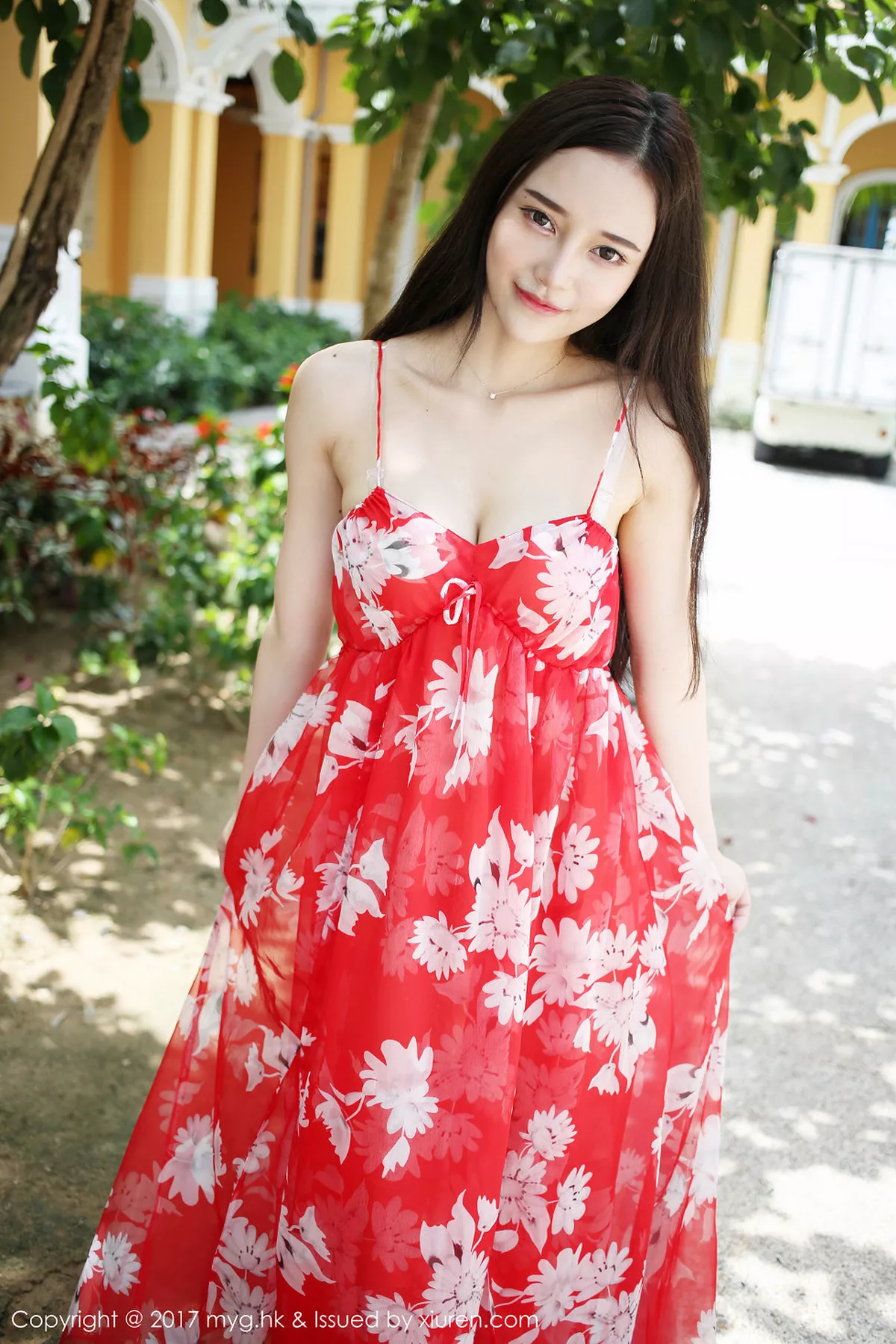 秀人集.com_[MyGirl美媛馆]Vol.264_嫩模唐琪儿il越南旅拍波西米亚风红色吊带裙性感写真51P