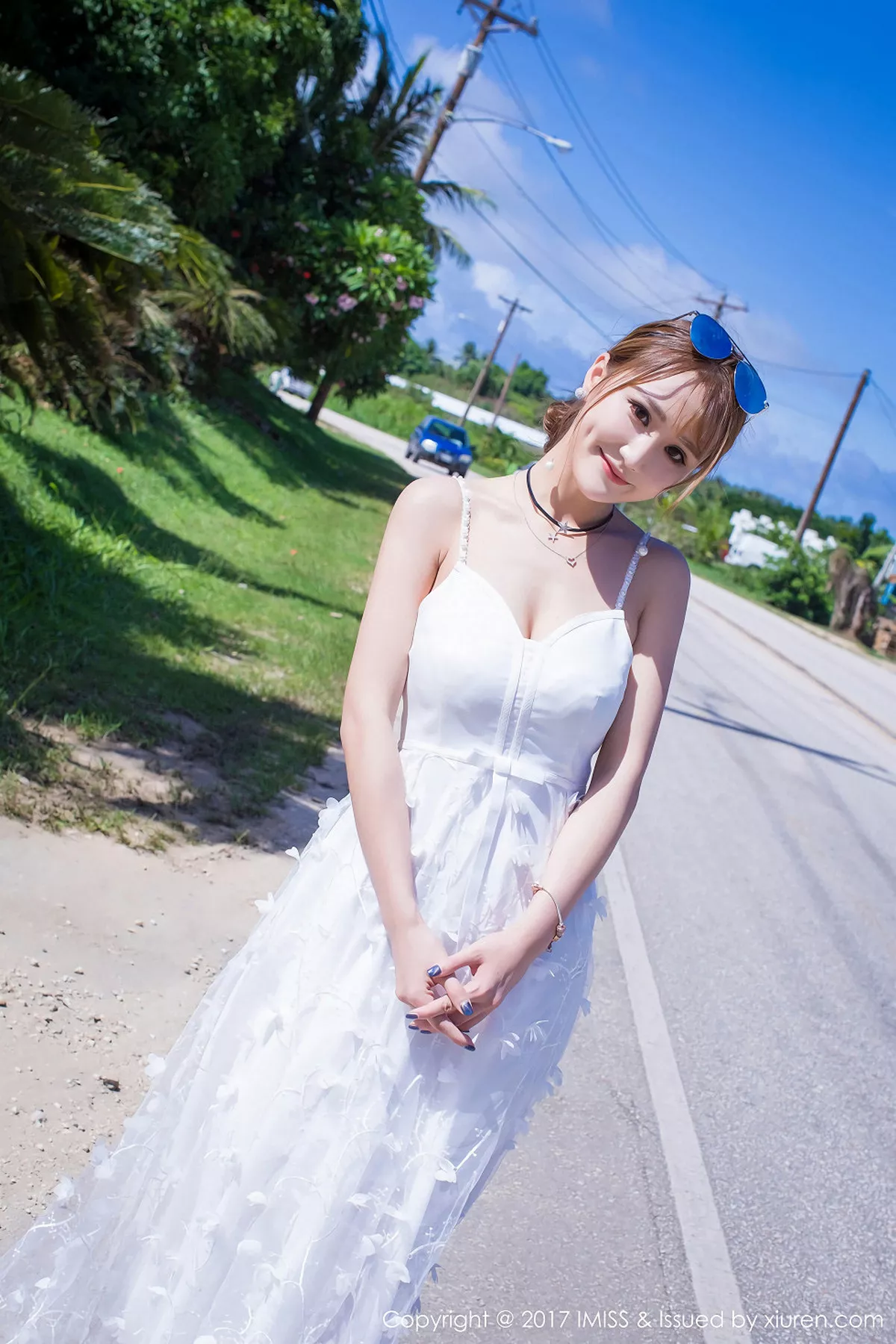 秀人集.com_[IMISS爱蜜社]Vol.191_气质美女妤薇Vivian塞班旅拍清新白色长裙性感比基尼写真33P