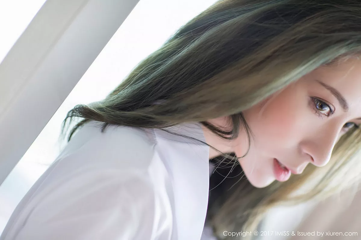 秀人集.com_[IMISS爱蜜社]Vol.198_高挑美女carry白衬衣下性感白嫩美腿加黑色内衣诱惑写真54P