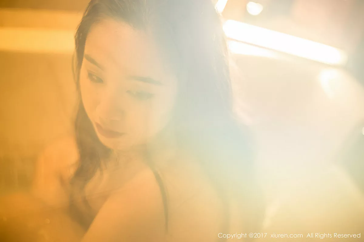 秀人集.com_[XiuRen秀人网]No.823_嫩模吃白菜的vi菜菜居家私房全裸秀诱人酮体极致诱惑写真48P