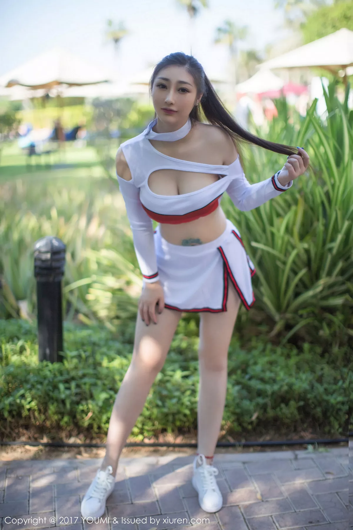 秀人集.com_[YouMi尤蜜荟]Vol.090_嫩模妲己_Toxic迪拜旅拍大尺度全裸金属链秀火辣胴体诱惑写真52P