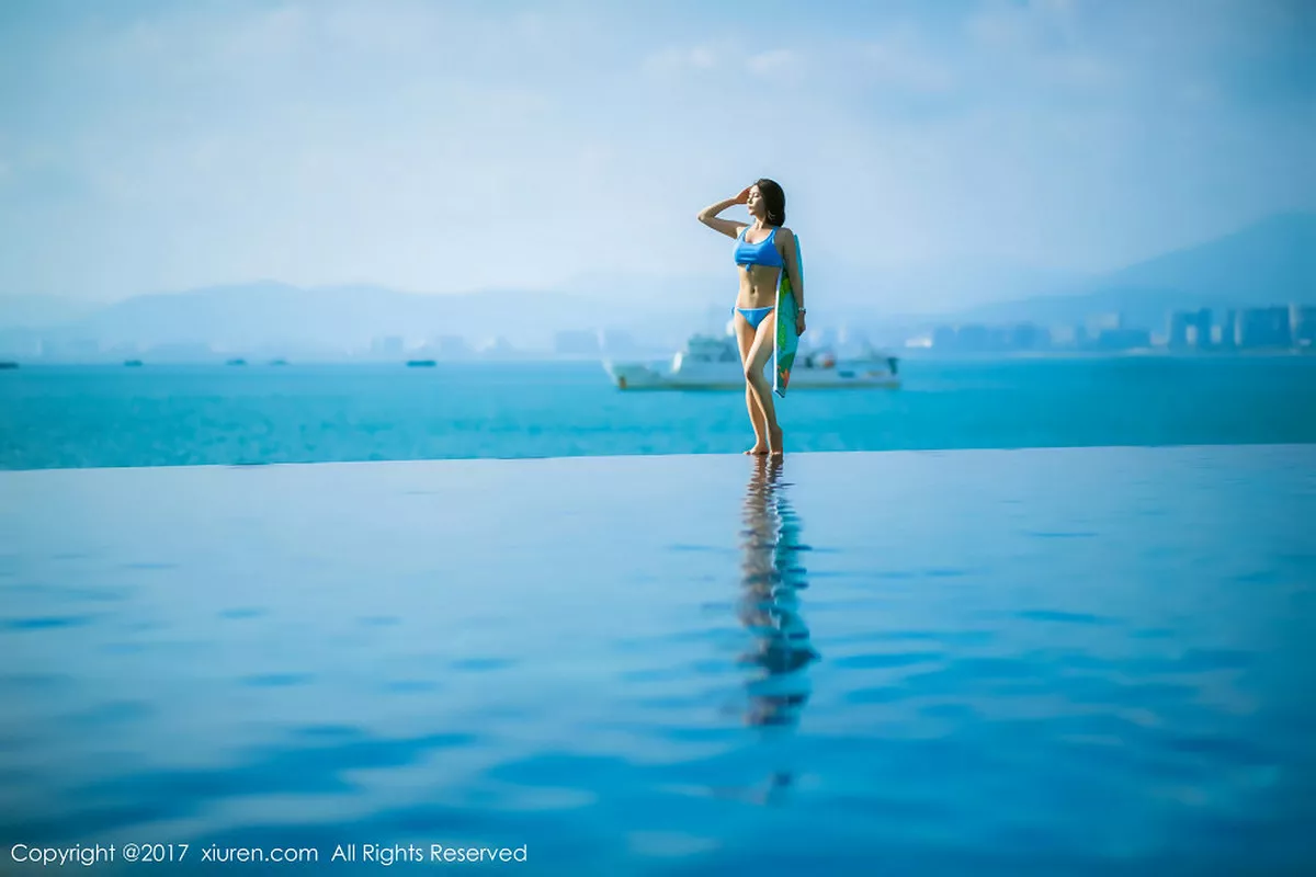 秀人集.com_[XiuRen秀人网]No.858_嫩模廿十海南三亚旅拍蓝天白云海边性感比基尼写真45P