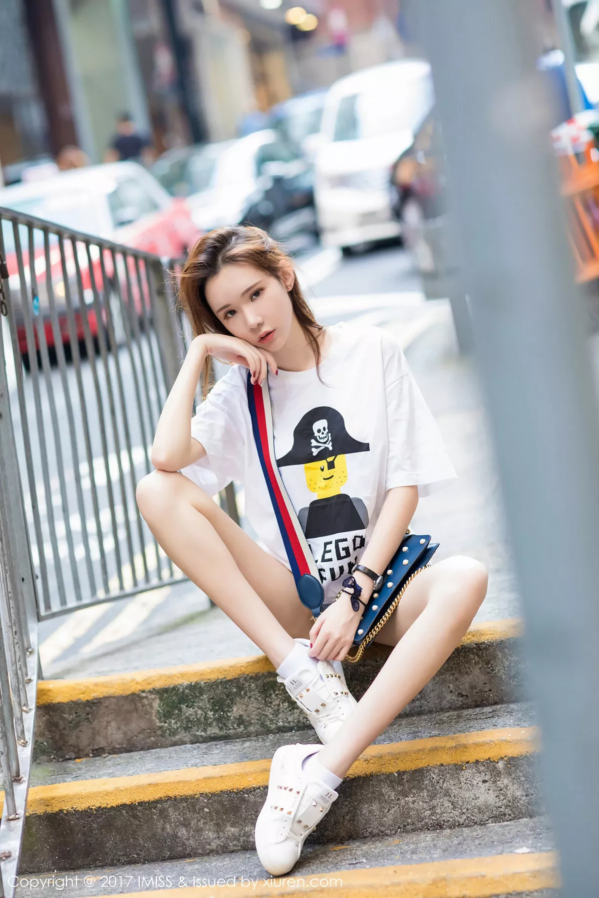 秀人集.com_[IMISS爱蜜社]Vol.199_嫩模萌琪琪Irene居家黑色内衣配黑丝裤袜完美诱惑写真64P