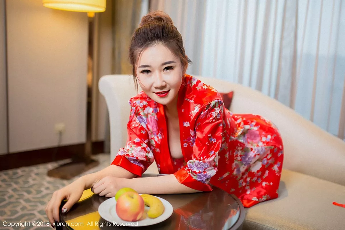 秀人集.com_[XiuRen秀人网]No.892_嫩模棉花糖candy红色和服秀傲人豪乳+半透内衣诱惑写真63P