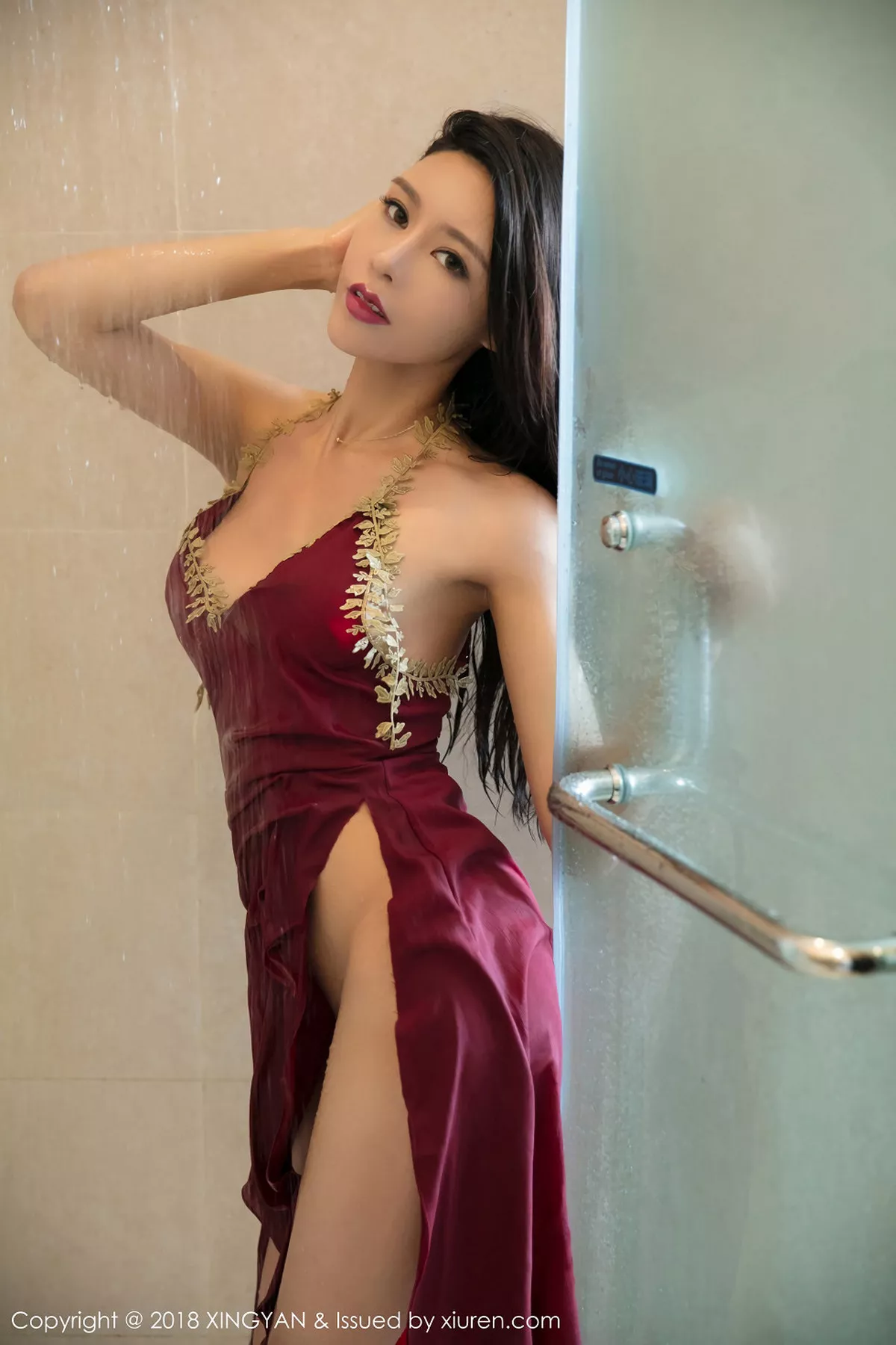 秀人集.com_[XINGYAN星颜社]Vol.021_丽质美女李小冉私房白色蕾丝内衣透视秀豪乳翘臀诱惑写真50P