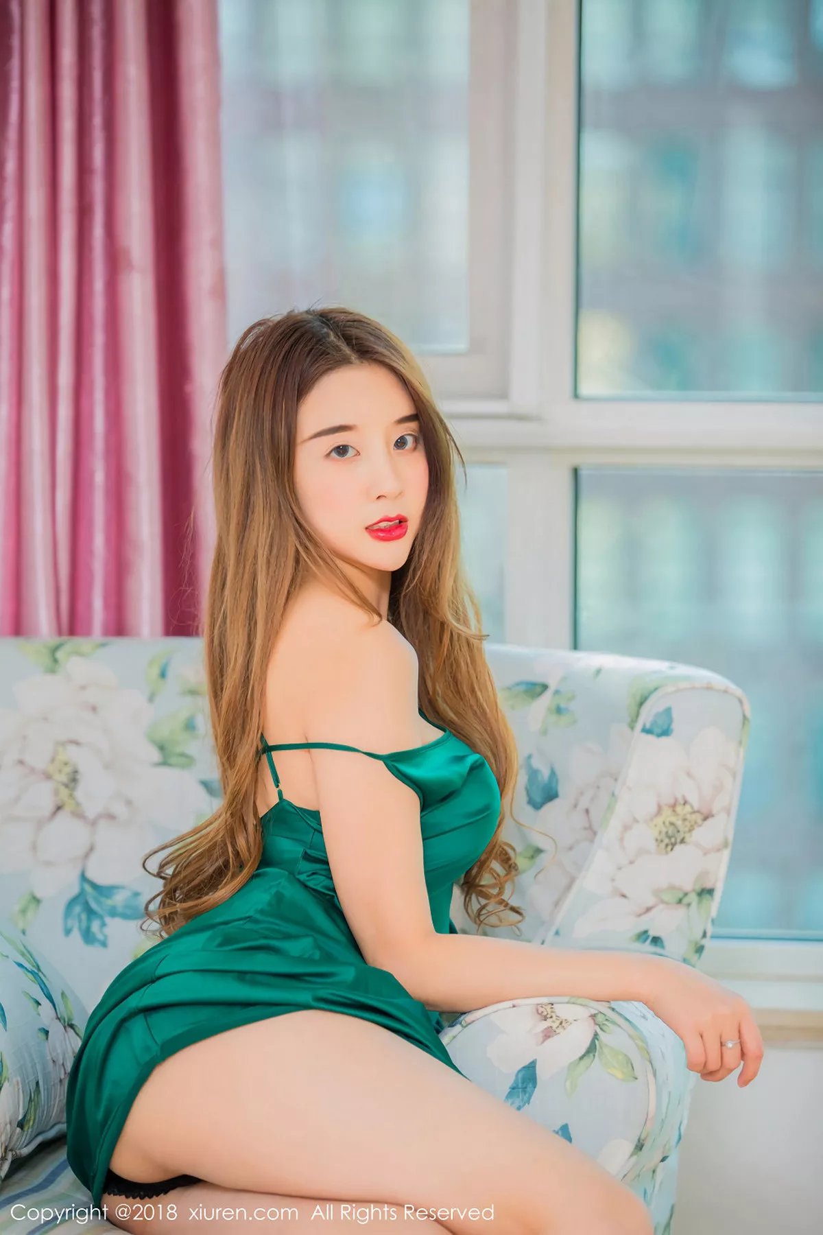 秀人集.com_[XiuRen秀人网]No.907_嫩模筱慧居家绿色吊带连身裙+真空花色衬衣秀完美身材写真60P