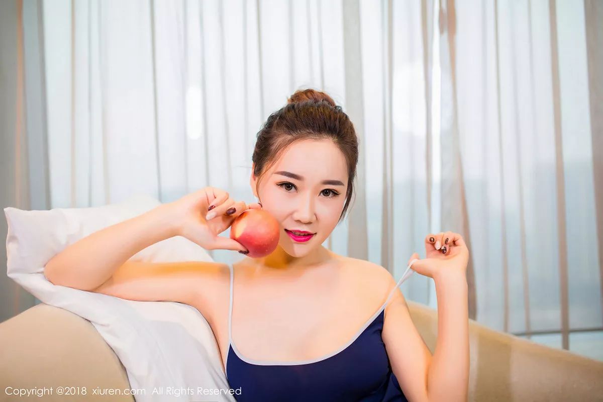 秀人集.com_[XiuRen秀人网]No.910_嫩模棉花糖candy居家超低胸死库水秀完美身材撩人诱惑写真51P